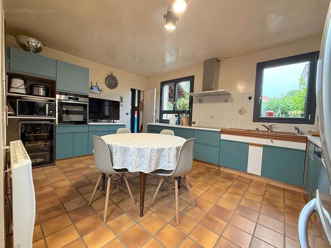 Maison à vendre, 164m², Ris-Orangis