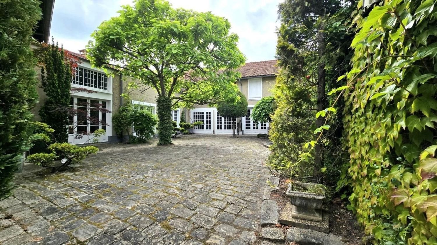 Maison à vendre, 384m², La Ferté-Alais