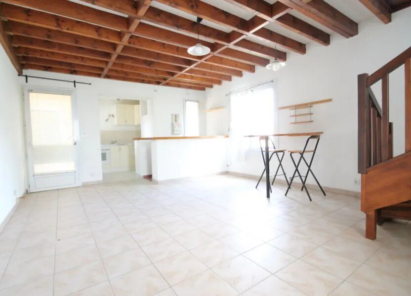 Appartement à louer, 49m², Le Coudray-Montceaux