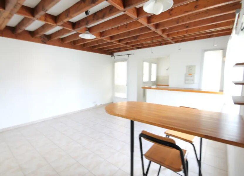 Appartement à louer, 49m², Le Coudray-Montceaux