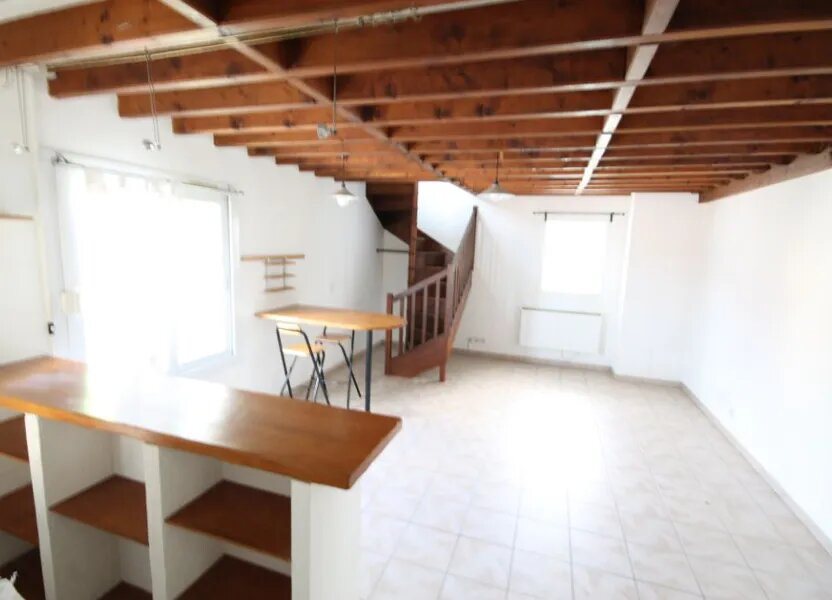Appartement à louer, 49m², Le Coudray-Montceaux
