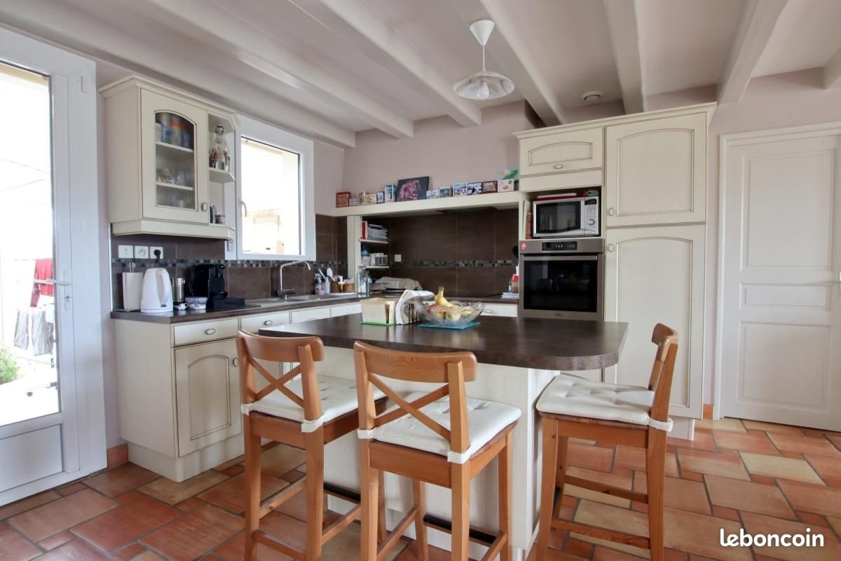 Maison à vendre, 158m², La Crèche