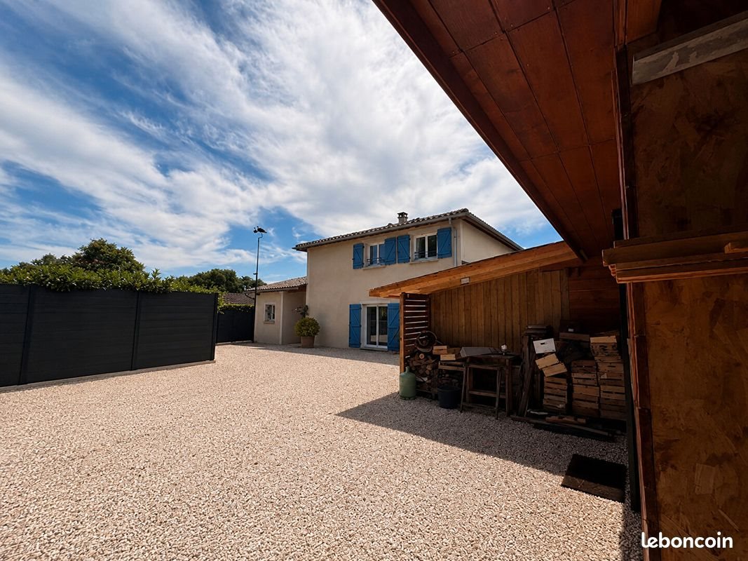 Maison à vendre, 232m², Montmerle-sur-Saône
