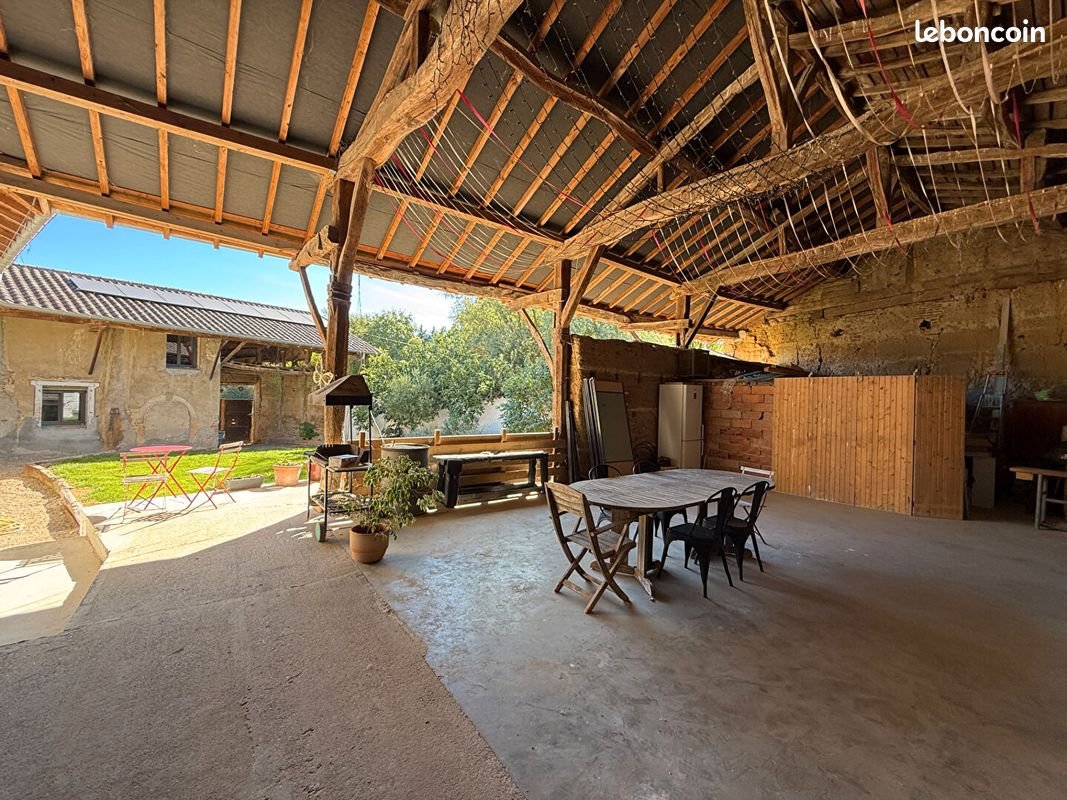 Maison à vendre, 246m², Illiat