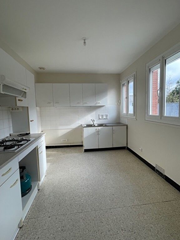 Maison à louer, 76m², Loury