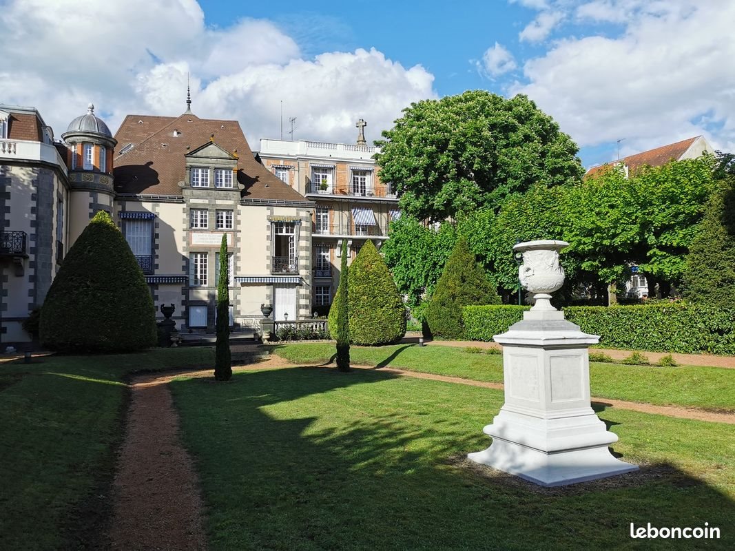 Appartement à vendre, 296m², Vichy