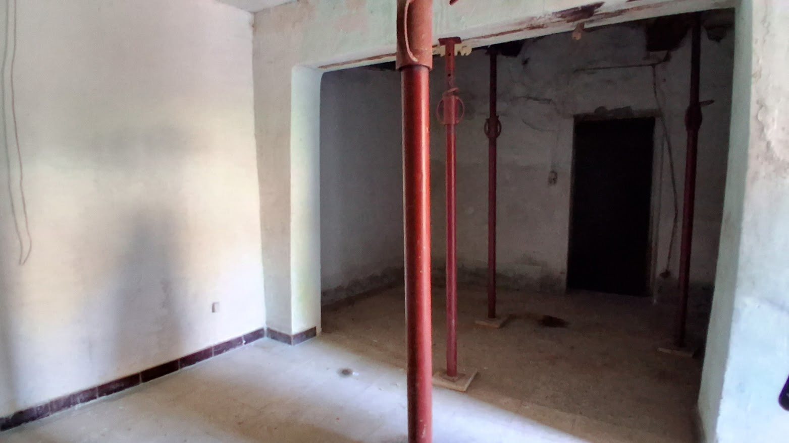 Maison à vendre, 85m², Pouzolles