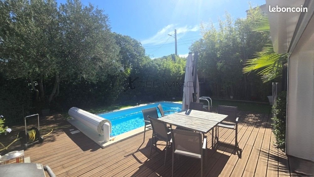 Maison à vendre, 196m², Carqueiranne