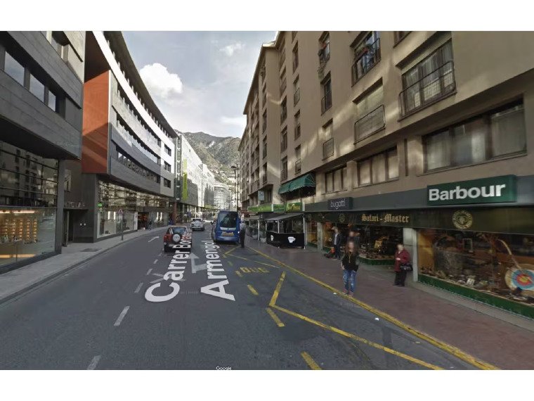 Piso de 3 habitaciones en venta en Andorra la Vella · 17 de 17
