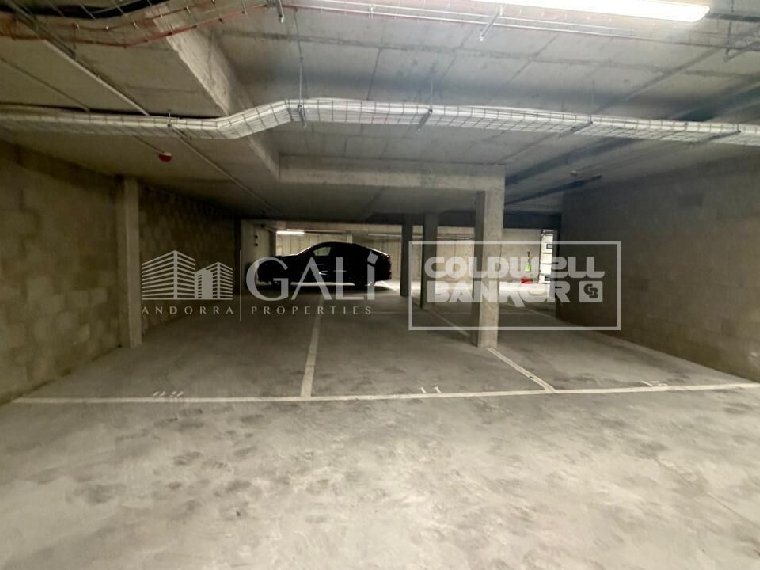 Parking space for sale in Ordino · 12 of 23