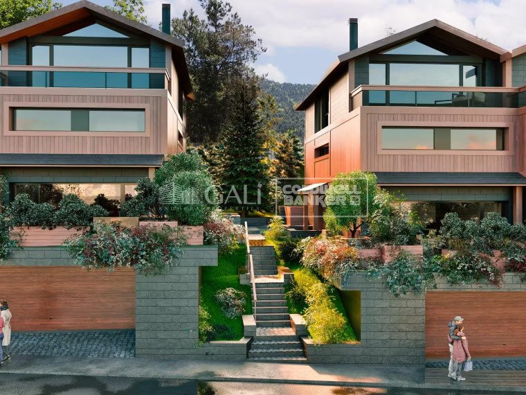 4-bedroom property for sale in Ordino · 2 of 3