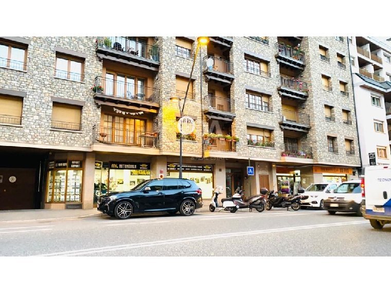 Commercial premises for sale in La Massana · 4 of 9