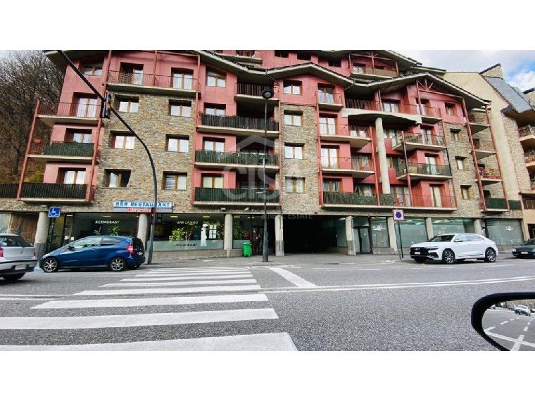Commercial premises for sale in La Massana · 10 of 12