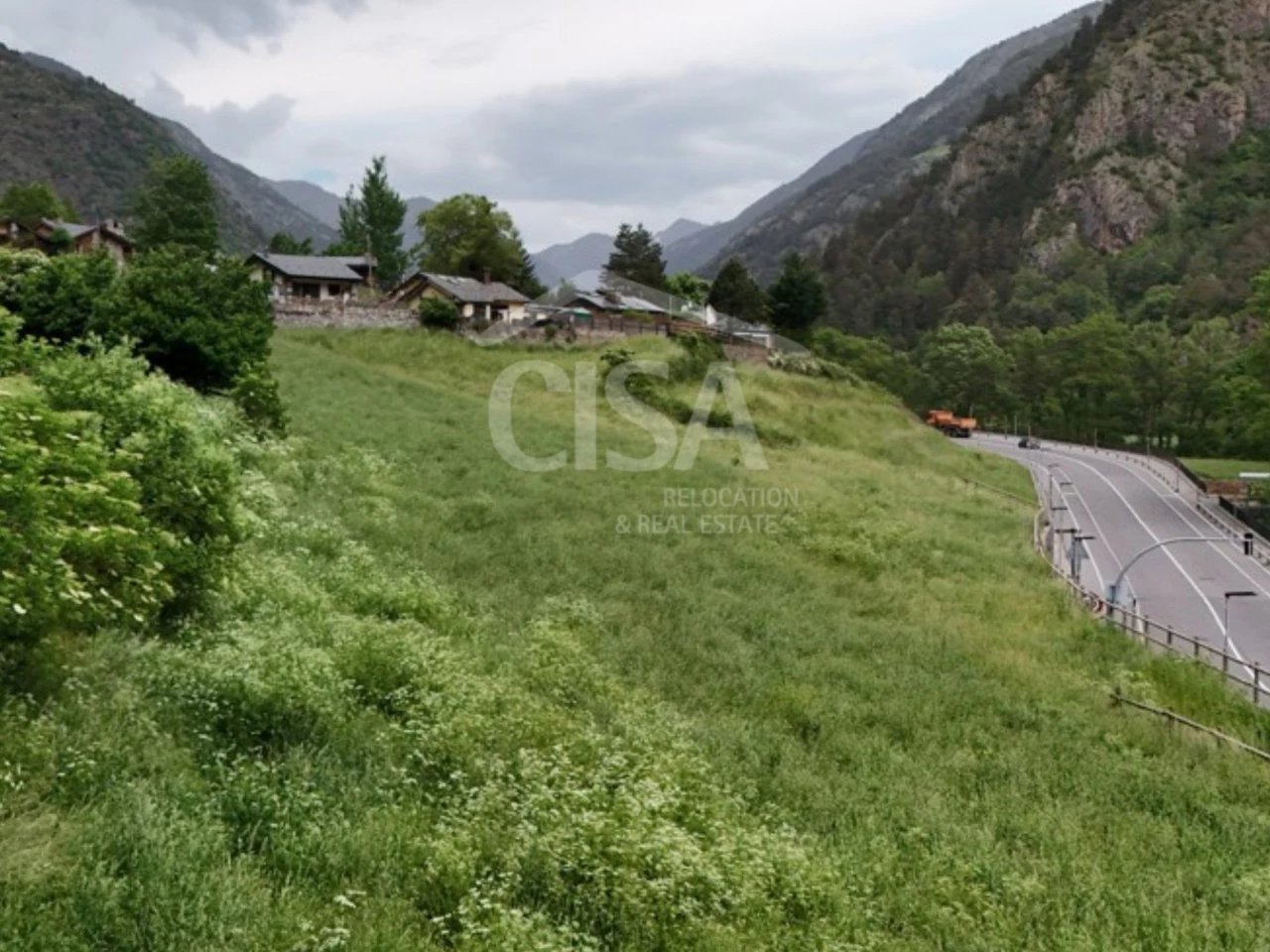 Property for sale in Ordino · 2 of 3