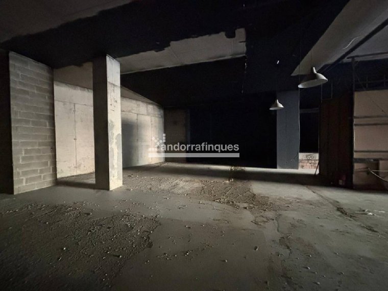 Local comercial en venta en Escaldes-Engordany · 3 de 15