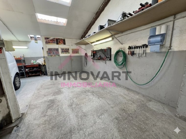 Commercial premises for sale in Andorra la Vella · 2 of 3