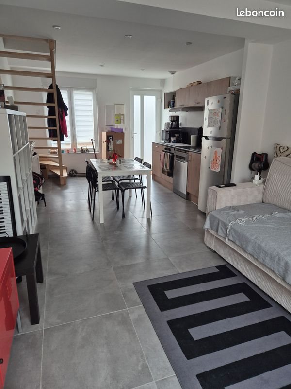 Maison à louer, 53m², Santes