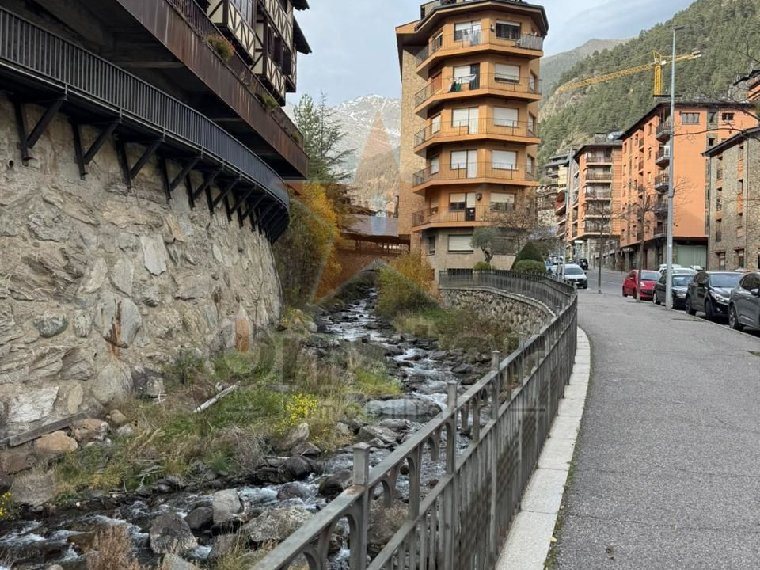 3-bedroom flat for sale in La Massana · 57 of 57