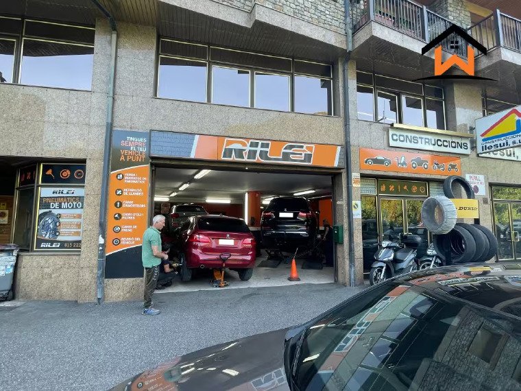 5-bedroom commercial premises for sale in La Massana · 2 of 15