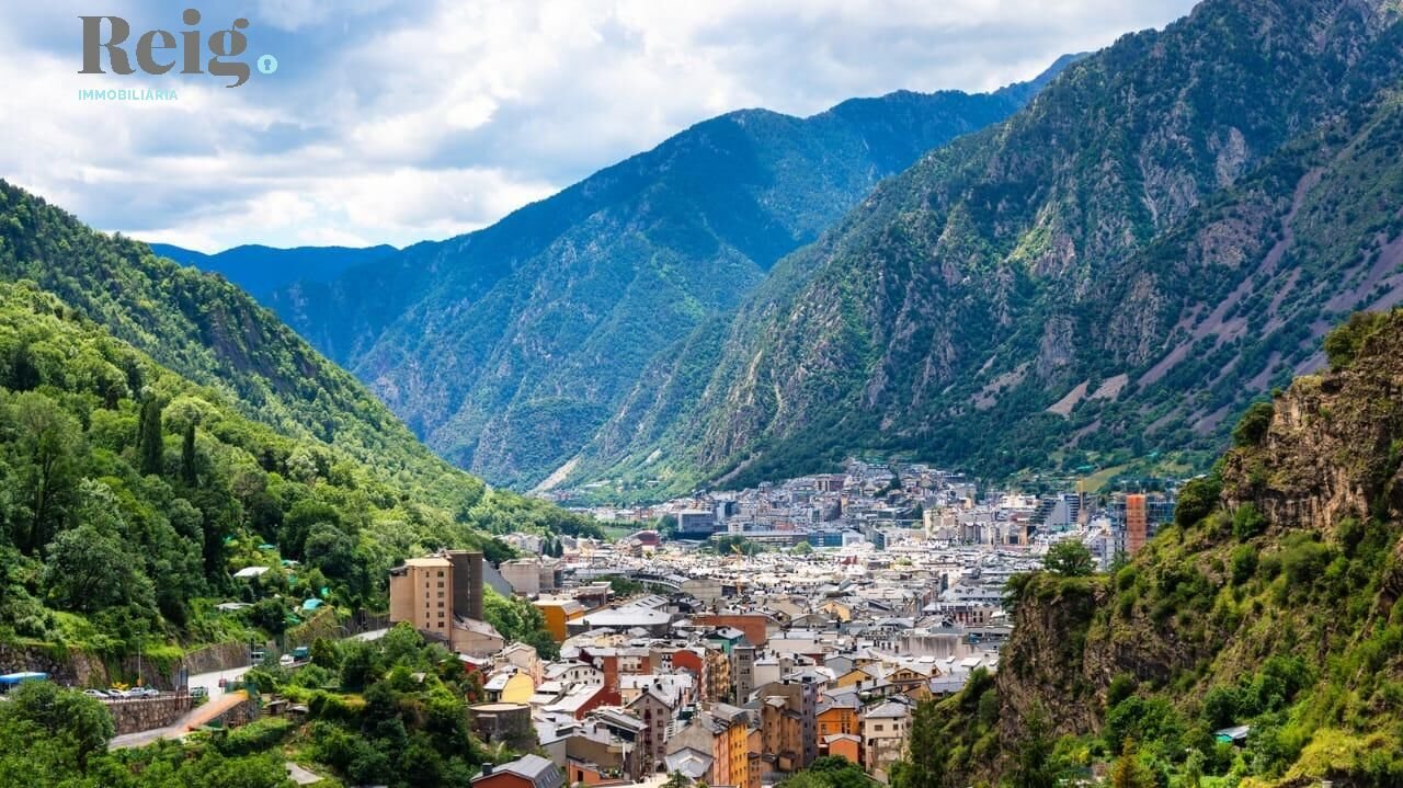 Land for sale in Escaldes-Engordany · 3 of 4