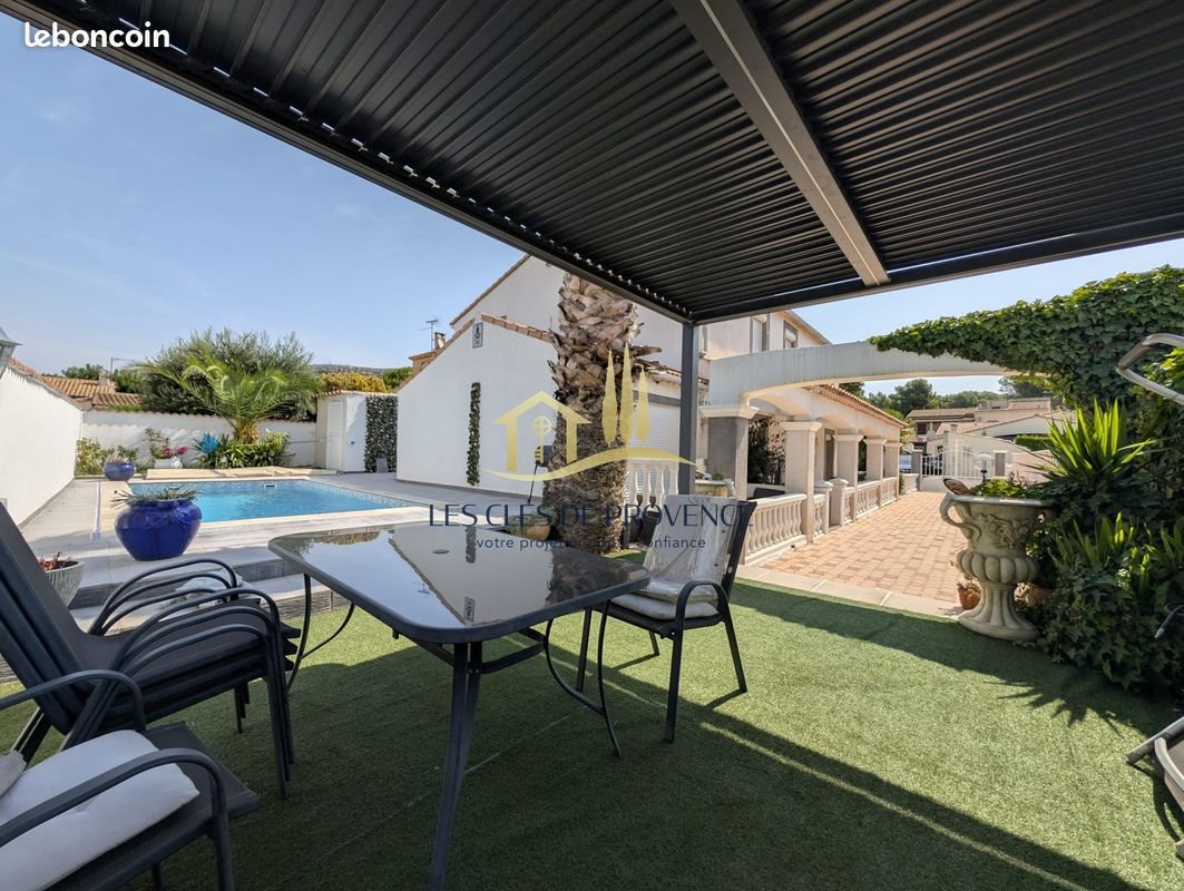 Maison à vendre, 180m², Rognac