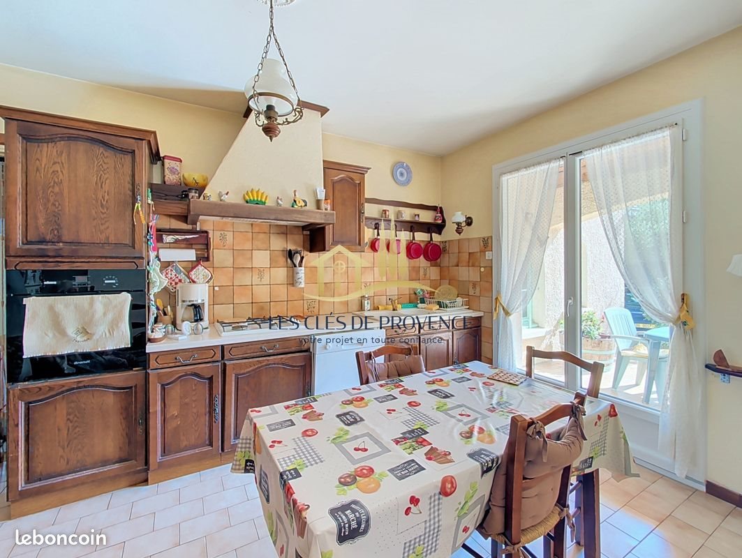 Maison à vendre, 170m², Rognac