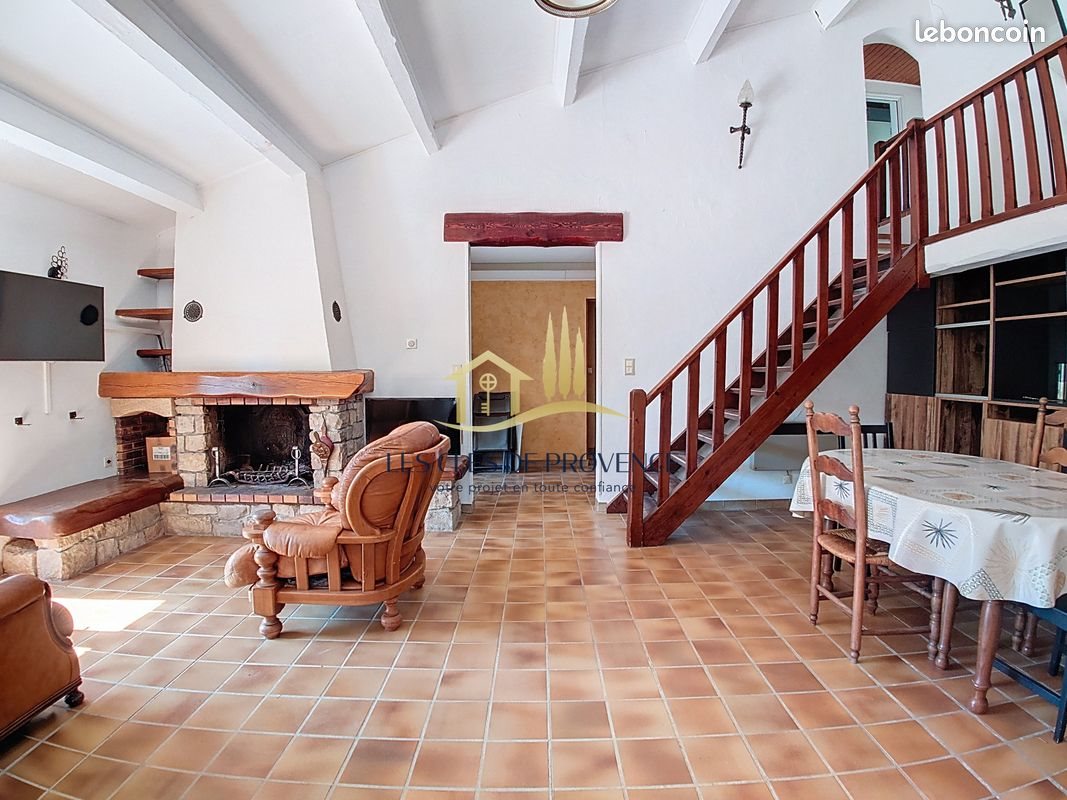 Maison à vendre, 146m², Rognac