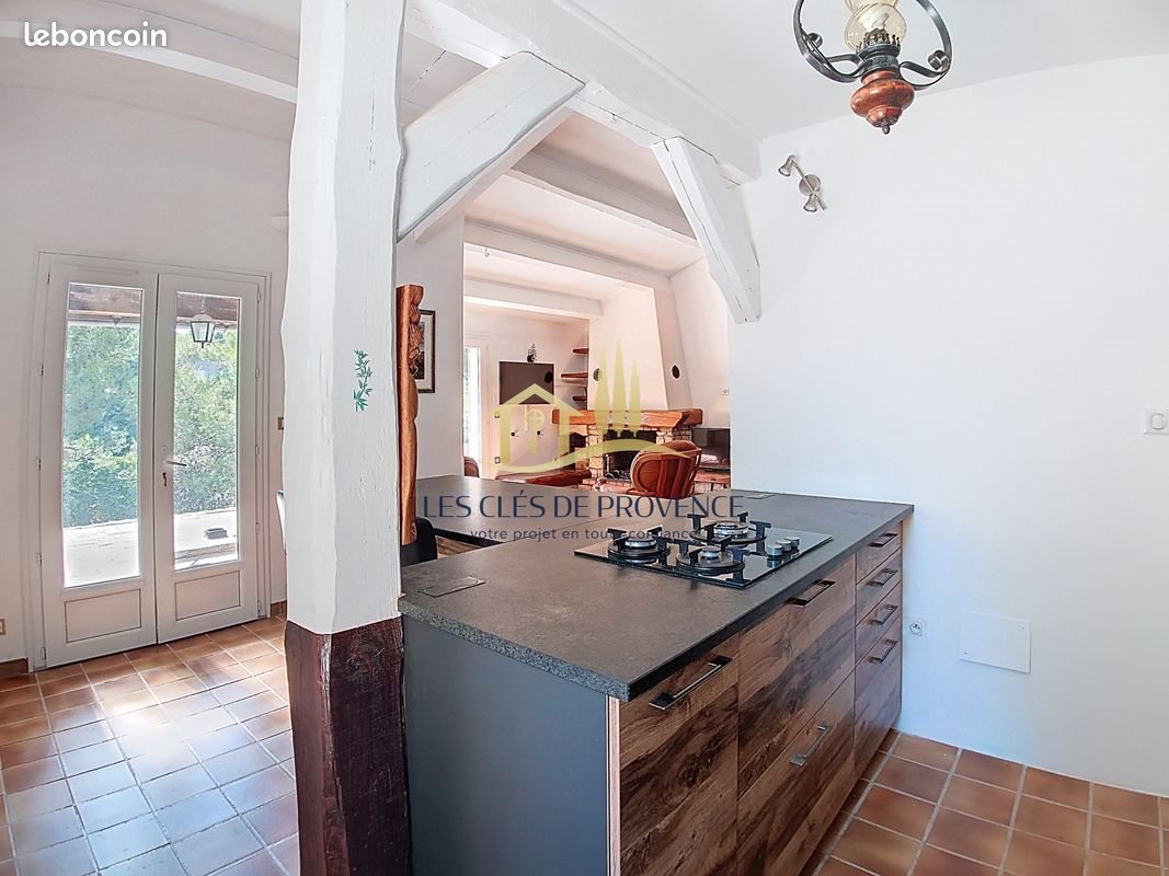 Maison à vendre, 146m², Rognac