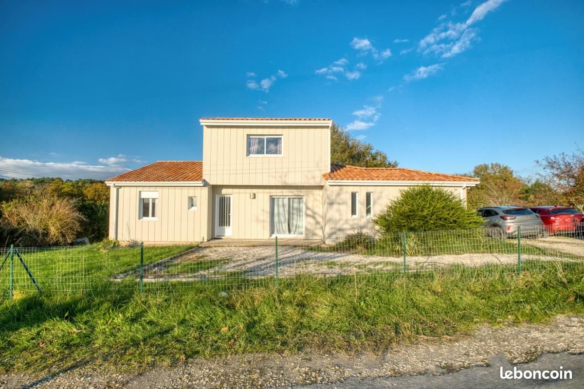 Maison à vendre, 117m², Biras