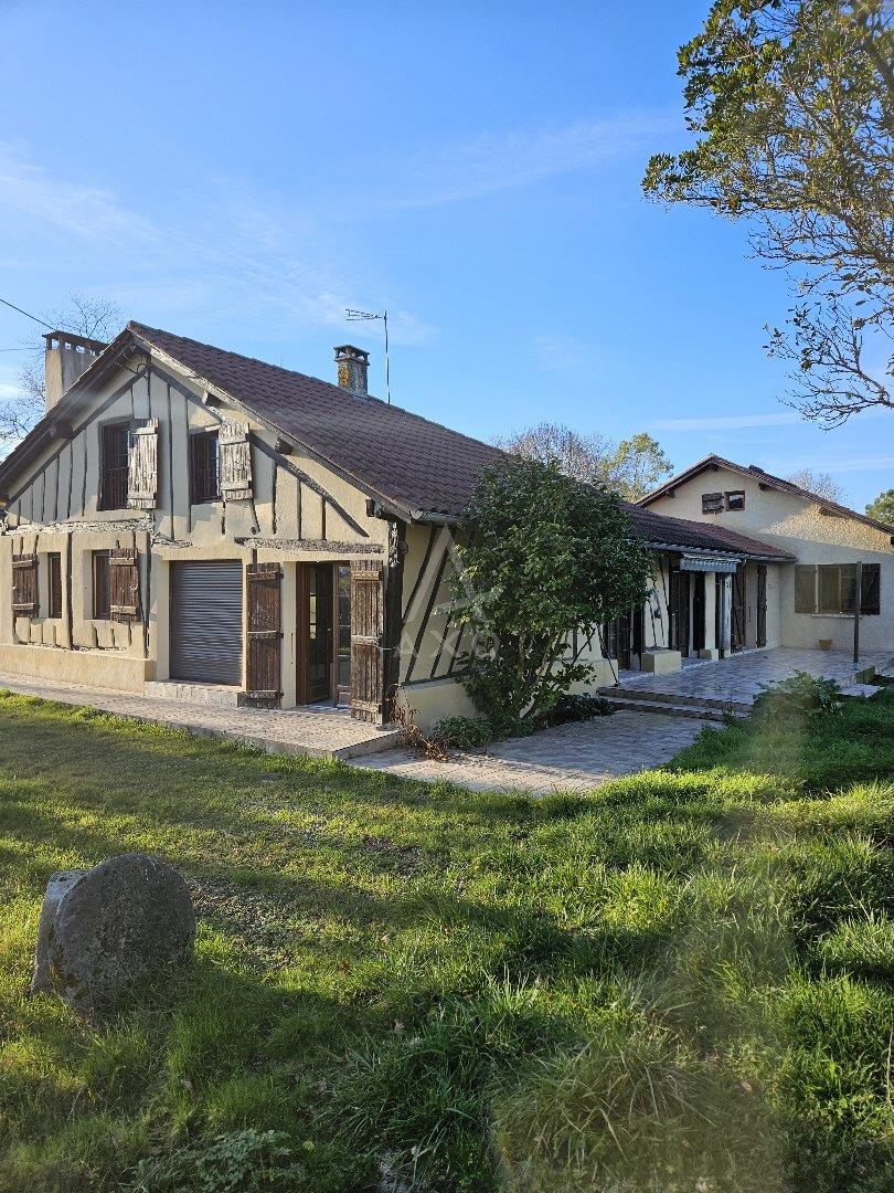Maison à vendre, 180m², Larée