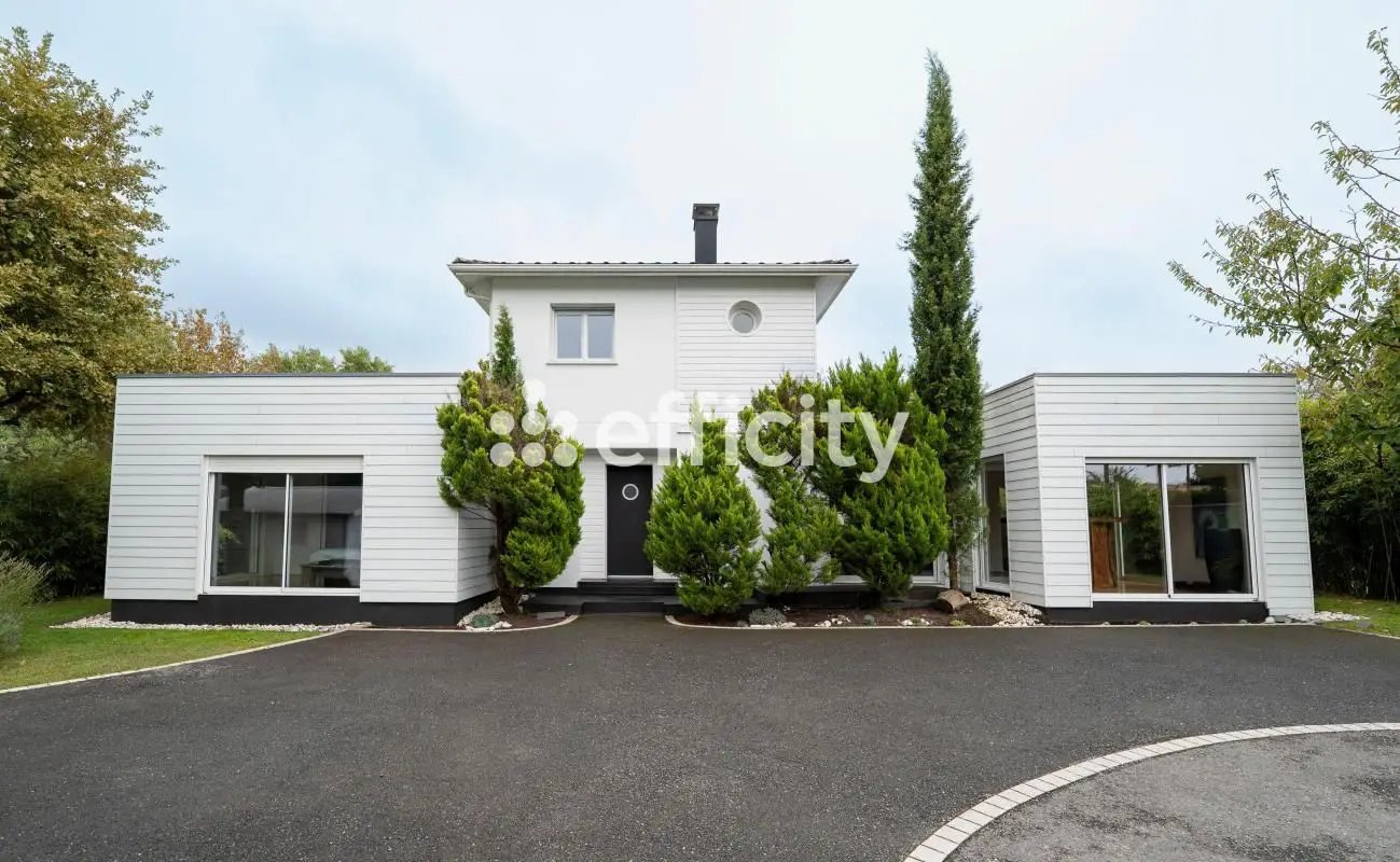 Maison à vendre, 155m², Le Pian-Médoc
