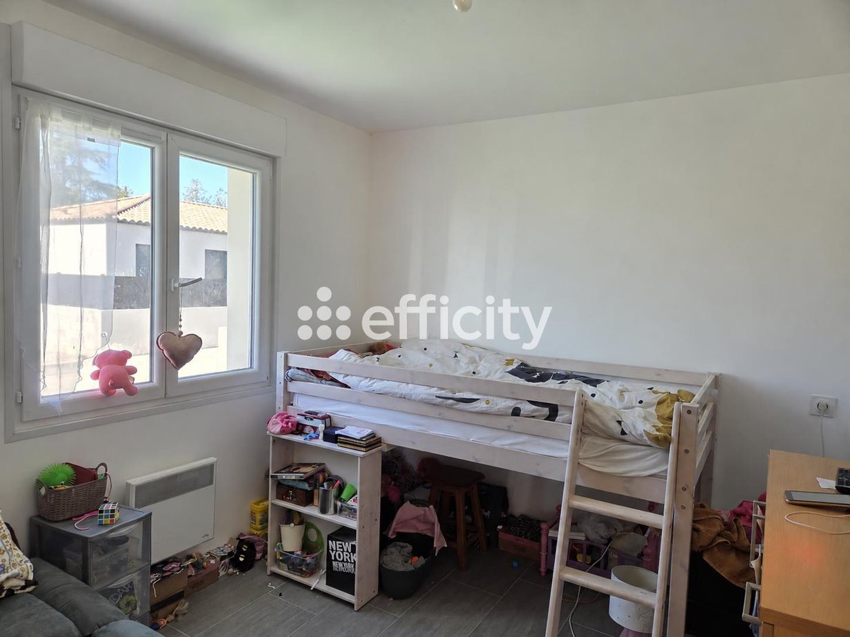 Maison à vendre, 82m², Plaissan