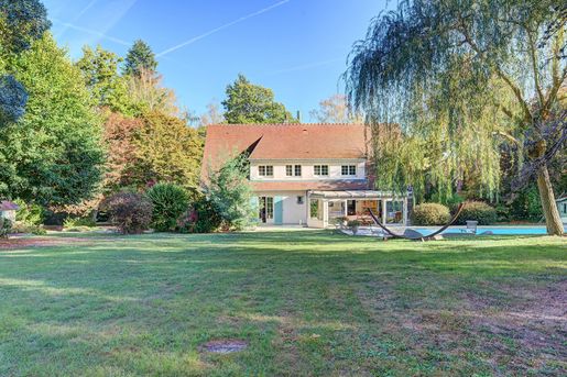 Maison 9 pièces 191 m² · à Jouars-Pontchartrain · 191 m² · 1 090 000 €