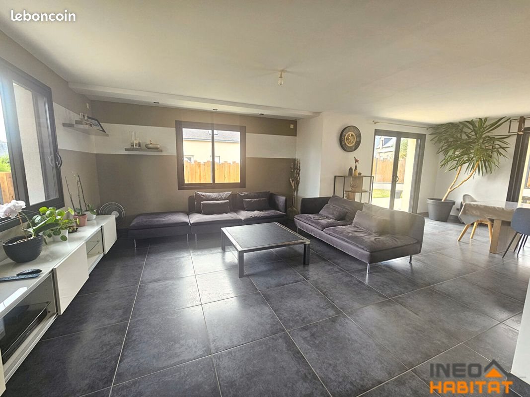 Maison à vendre, 202m², Gévezé