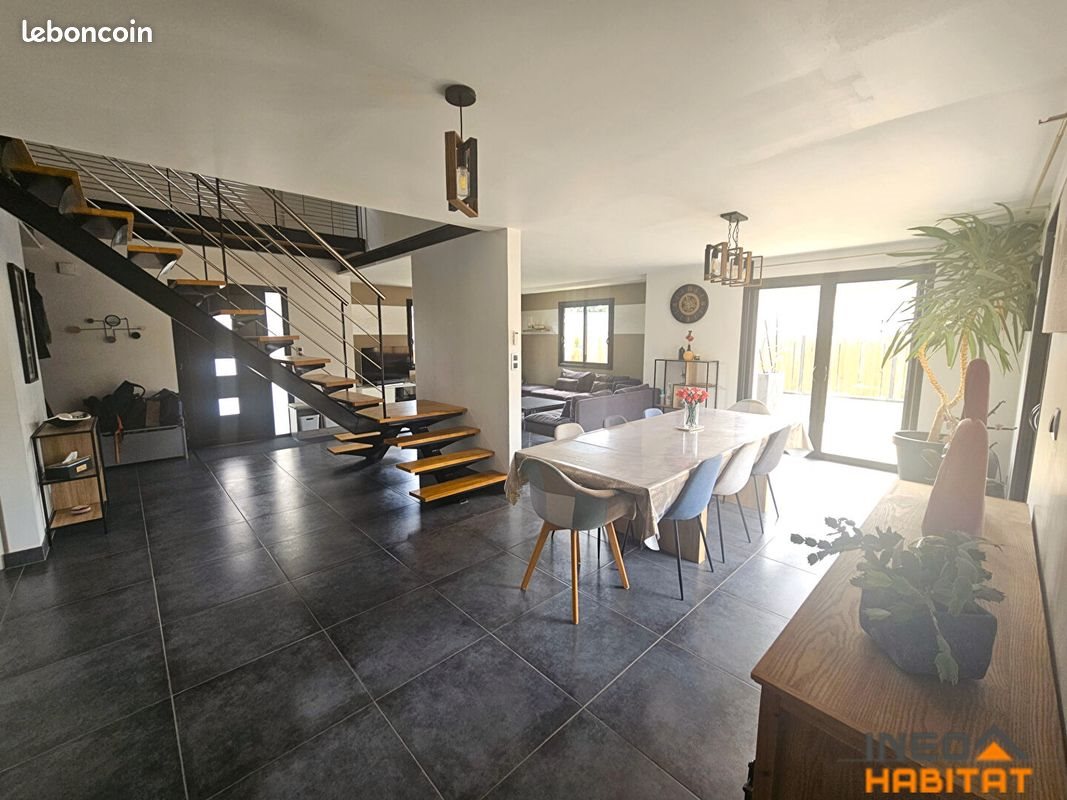 Maison à vendre, 202m², Gévezé