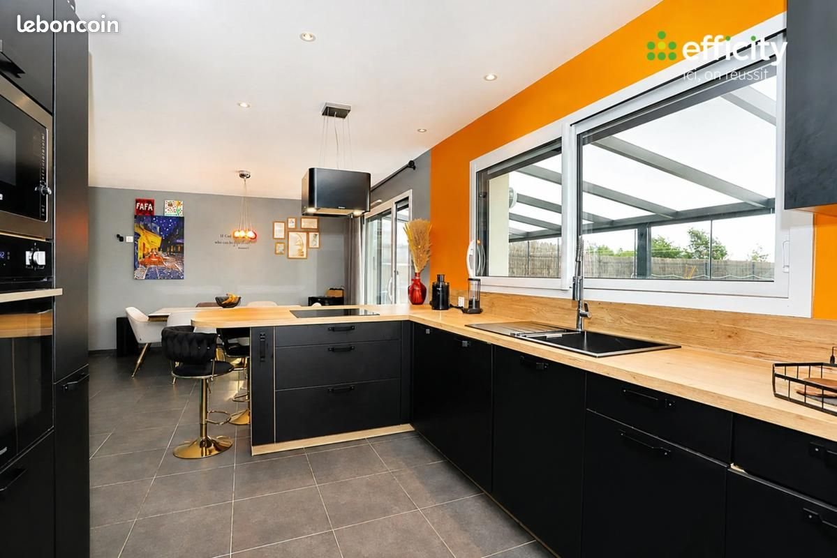 Maison à vendre, 142m², Cintré