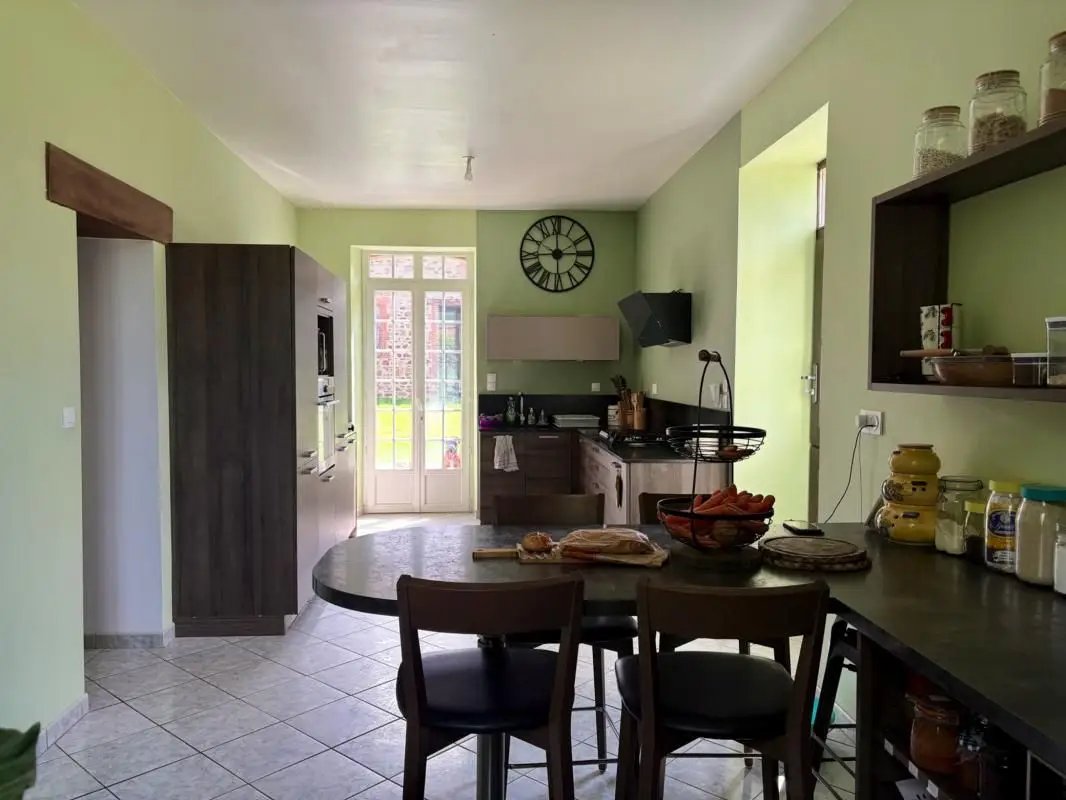Maison à vendre, 180m², Eguzon-Chantôme