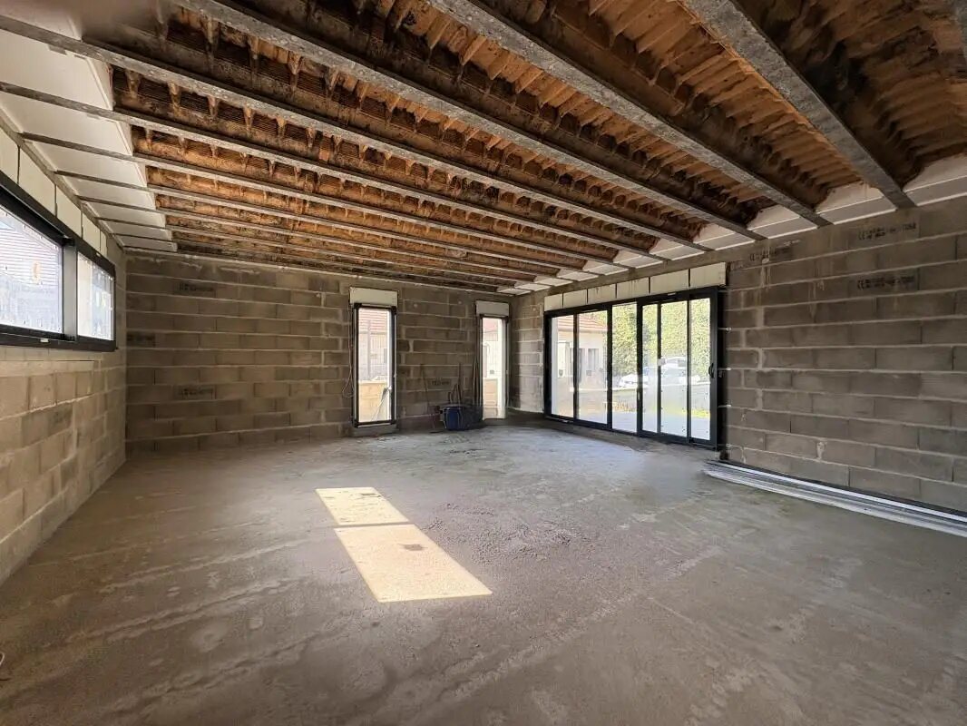 Maison à vendre, 181m², Vézeronce-Curtin