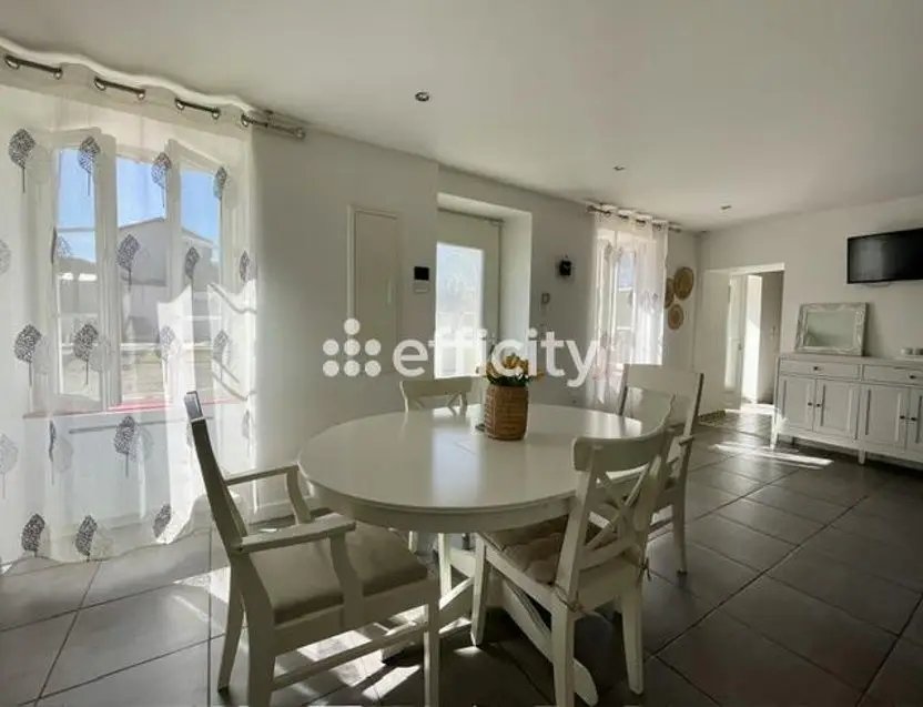 Maison à vendre, 233m², Salaise-sur-Sanne