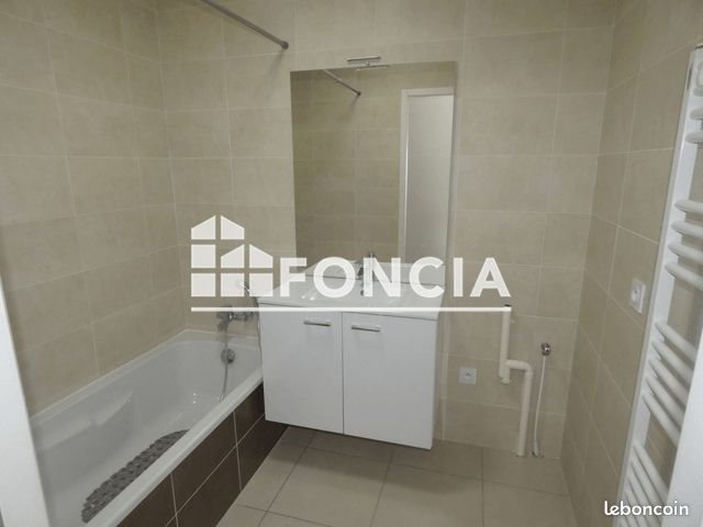 Appartement à louer, 69m², Voiron