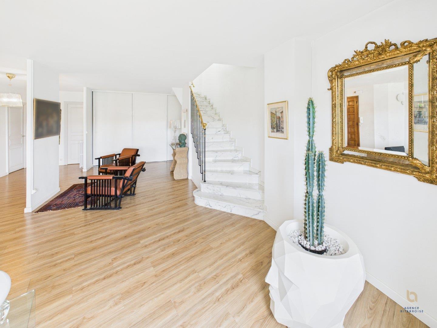 Appartement à vendre, 225m², Béziers