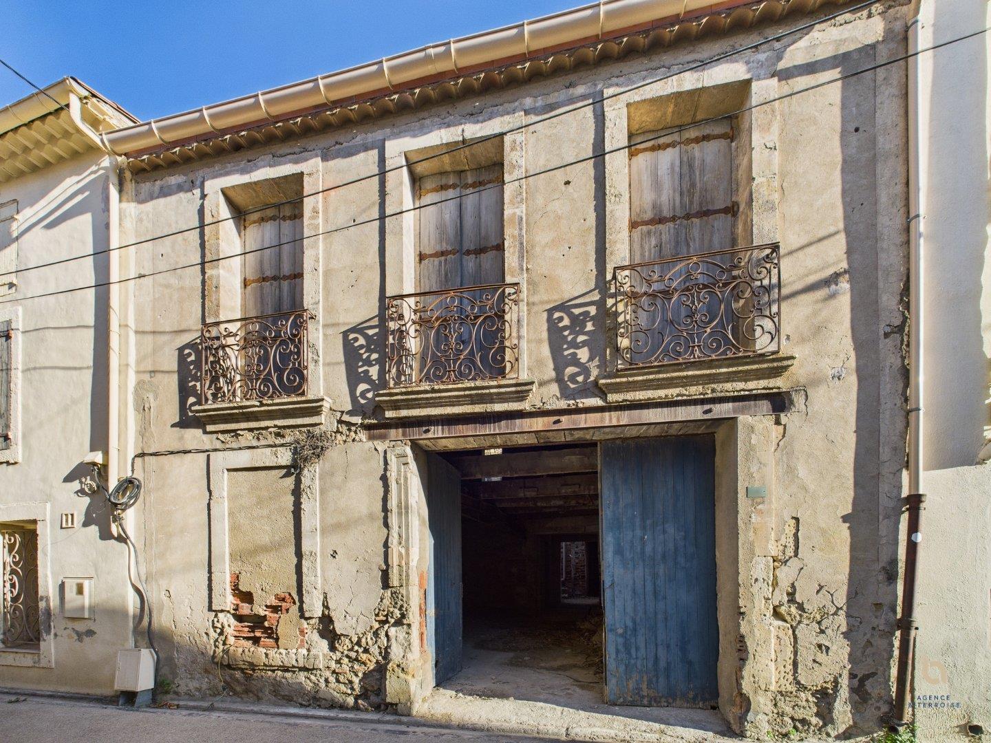 Maison à vendre, 192m², Saint-Geniès-de-Fontedit