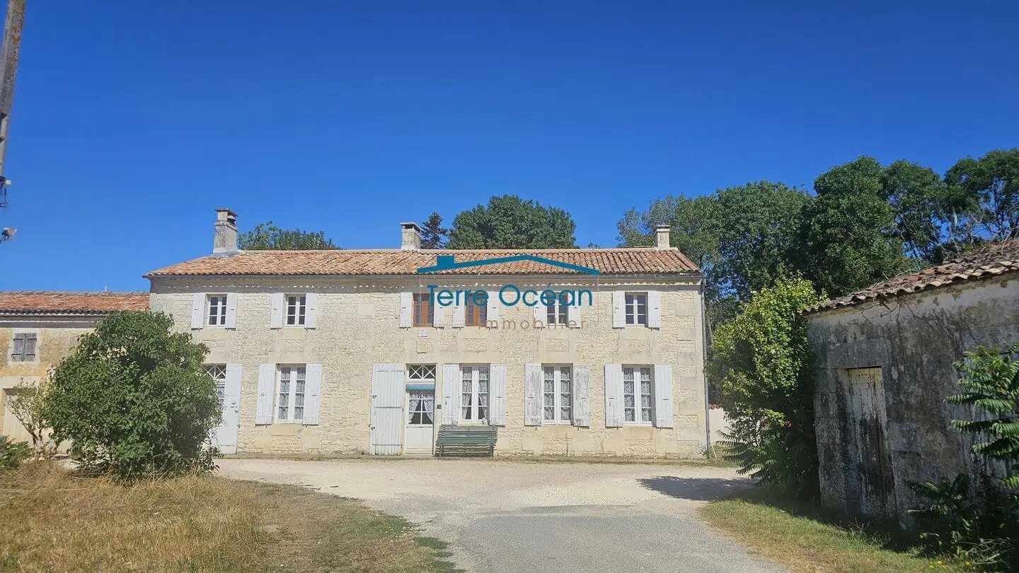 Maison à vendre, 155m², Saint-Romain-de-Benet
