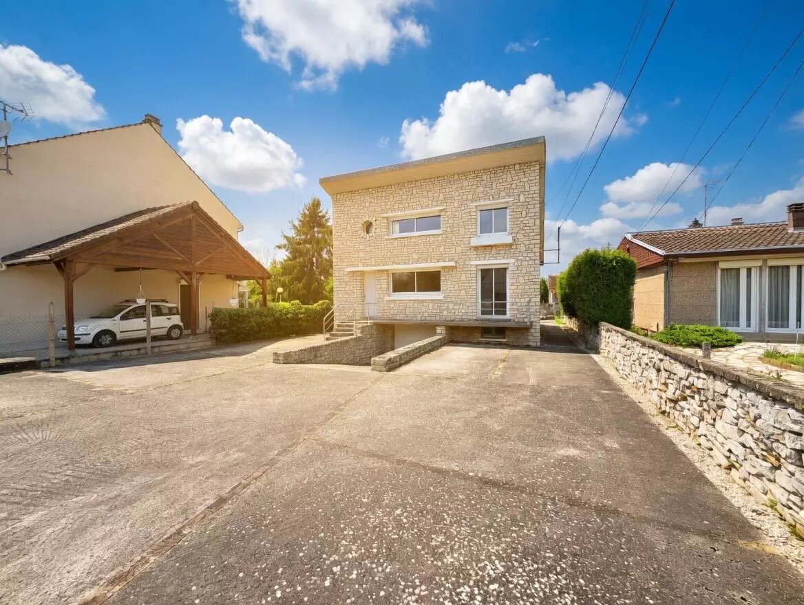 Maison à vendre, 141m², Nemours