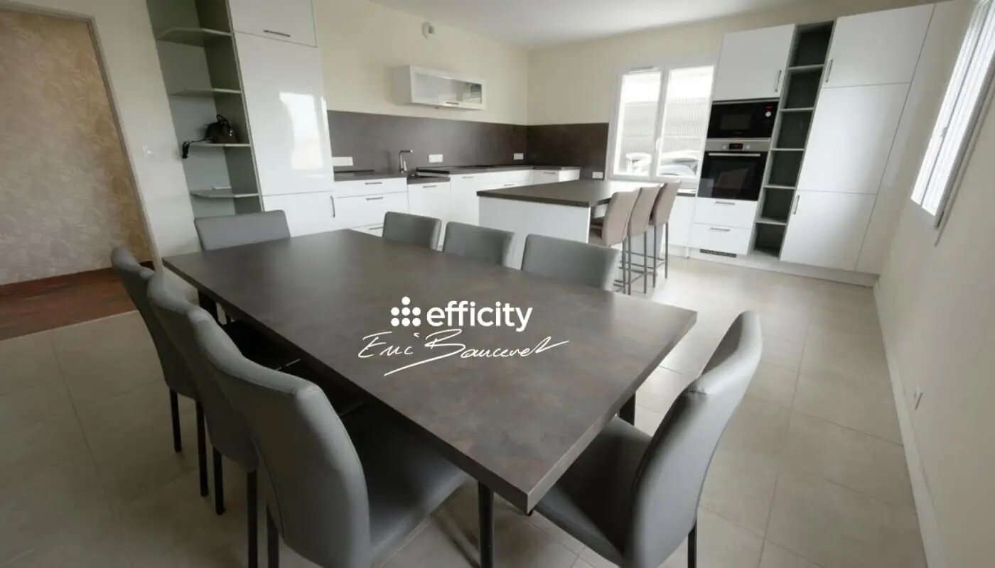 Maison à vendre, 225m², Saintes