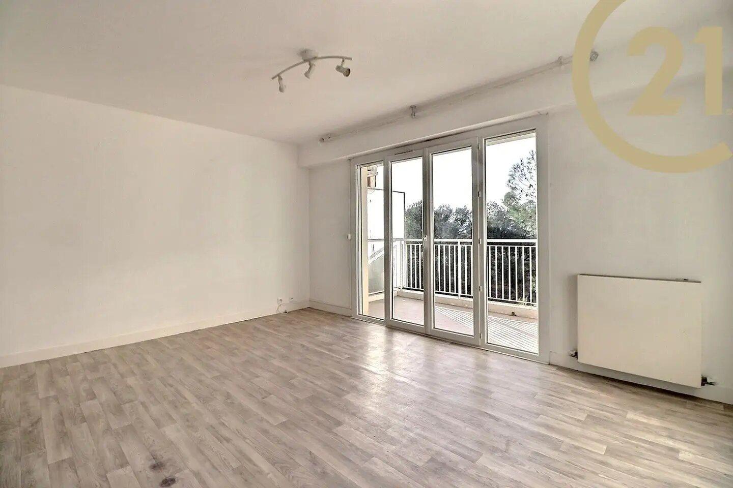 Appartement à vendre, 61m², Saint-Raphaël