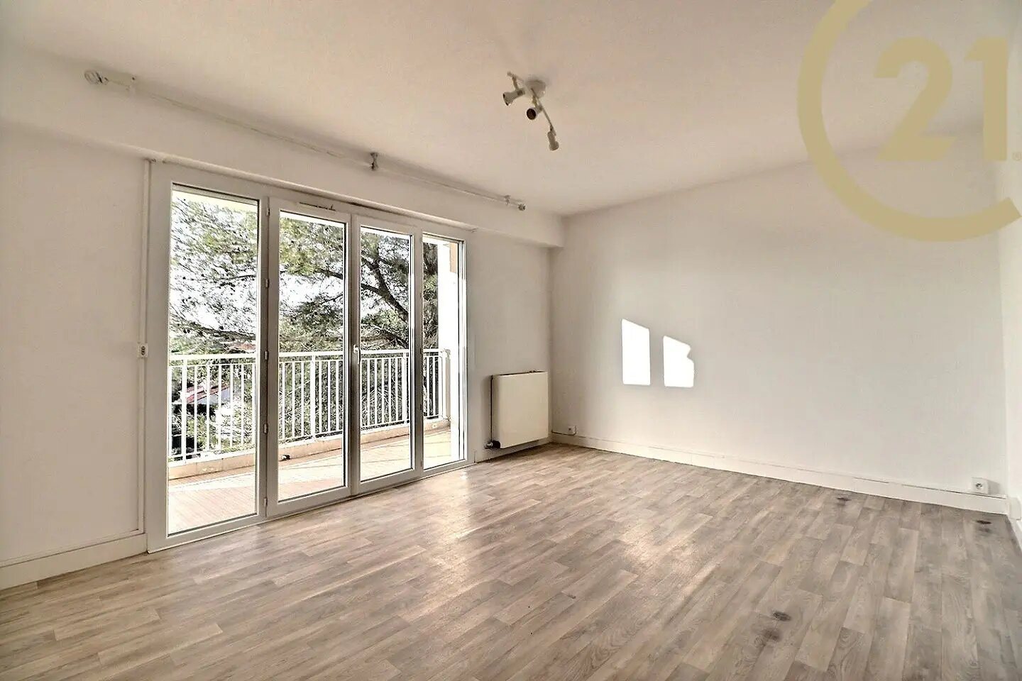 Appartement à vendre, 61m², Saint-Raphaël
