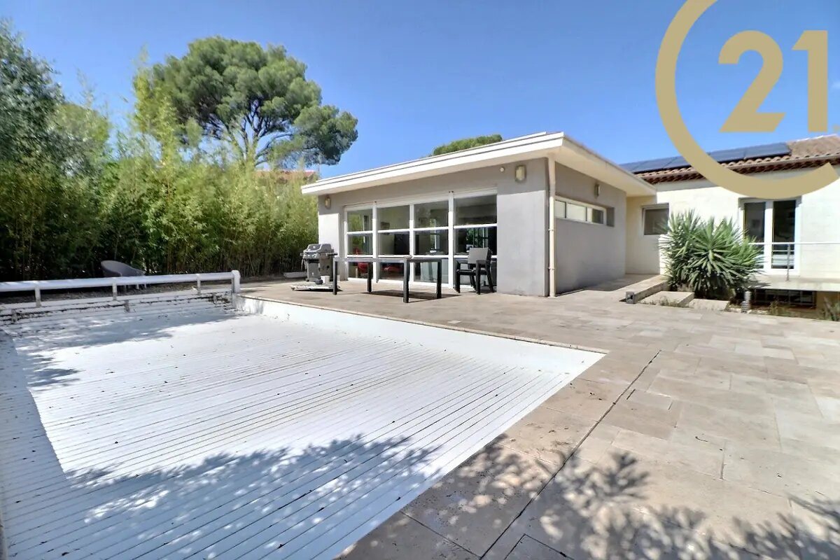 Maison à vendre, 146m², Saint-Raphaël