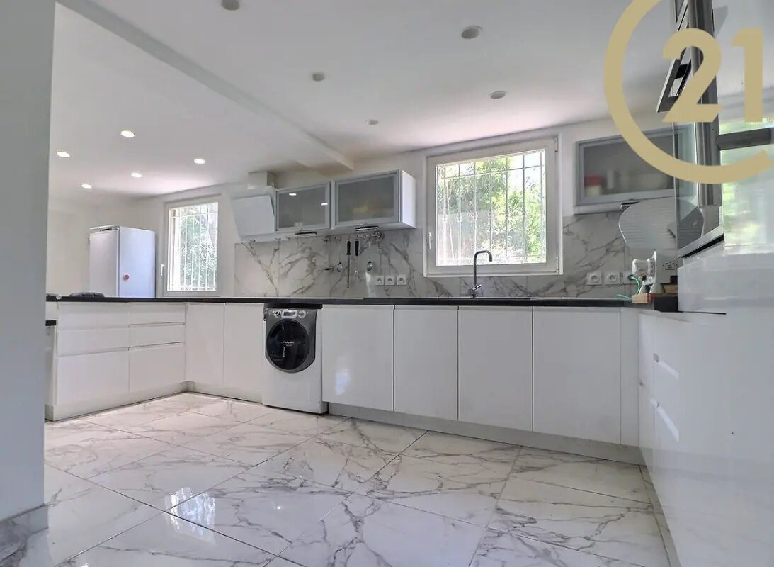 Maison à vendre, 112m², Fréjus