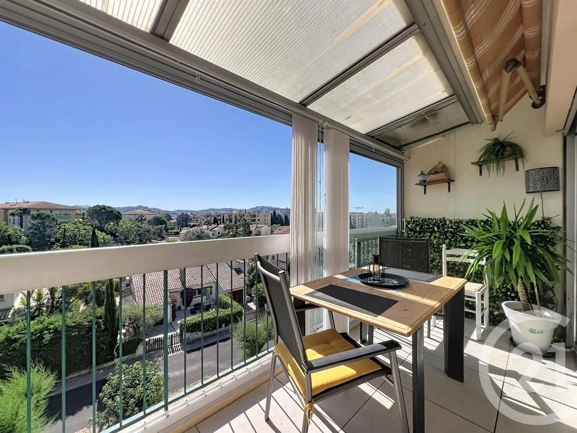 Appartement à vendre, 64m², Fréjus